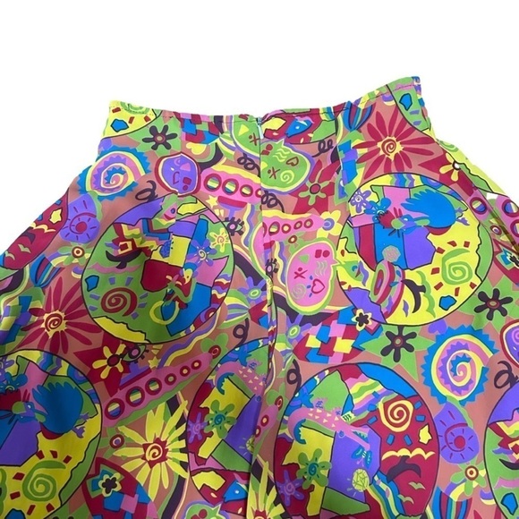 Unique Vintage Designer Made in Italy High Waist Printed Shorts - Picture 4 of 5